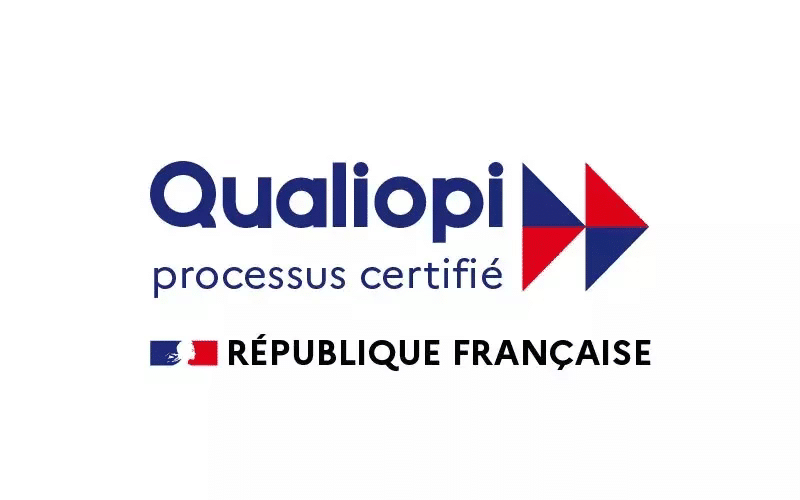 Logo "Qualiopi processus certifié", flèches tricolores, mention et drapeau de la République Française.